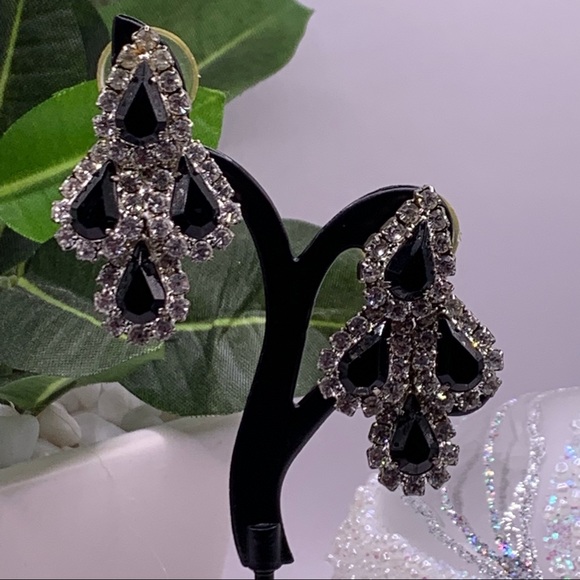 Silvertone rhinestone and black stone formal dress pierced earrings. - Picture 2 of 3